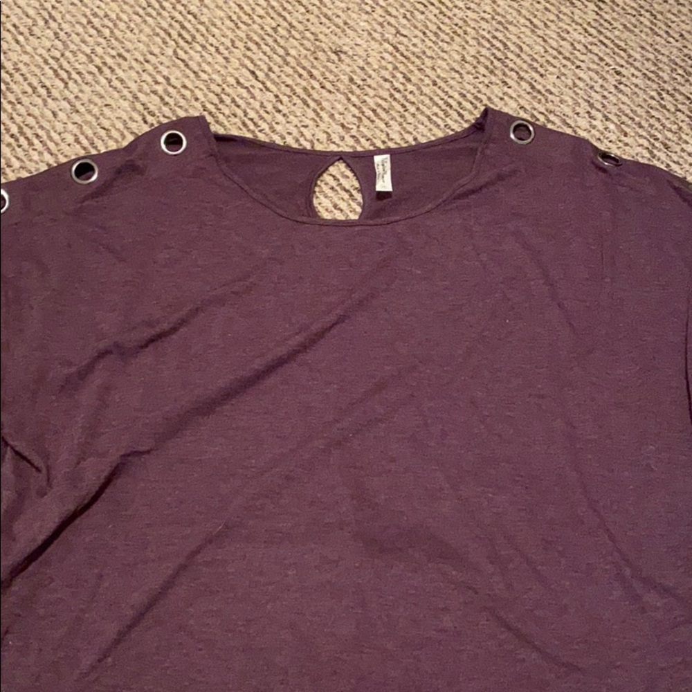 Plum top